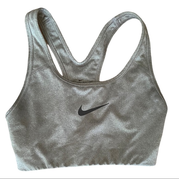 Nike Dri-Fit Running Workout Set - Picture 4 of 12